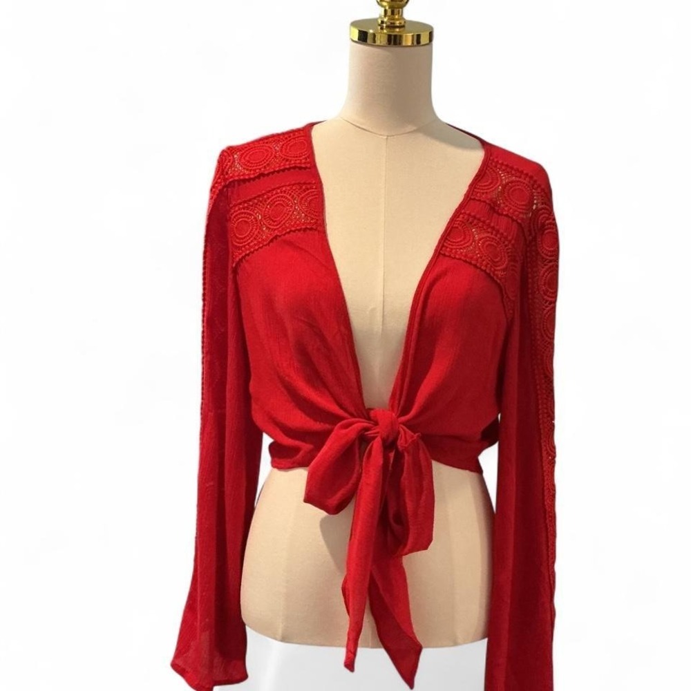 Milk & Honey Tie Front Crop Top Women Size L‎ Red Excellent Boho Crochet Sleeve